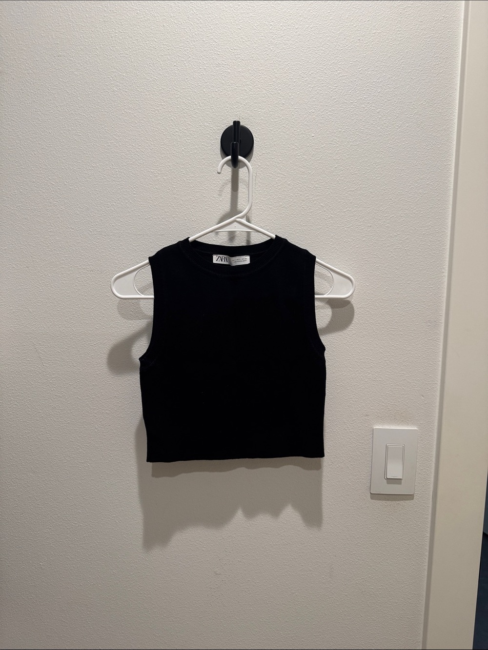 Zara Black Ribbed Sleeveless Crop Top